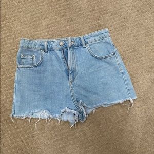 Light wash high waisted denim mom shorts